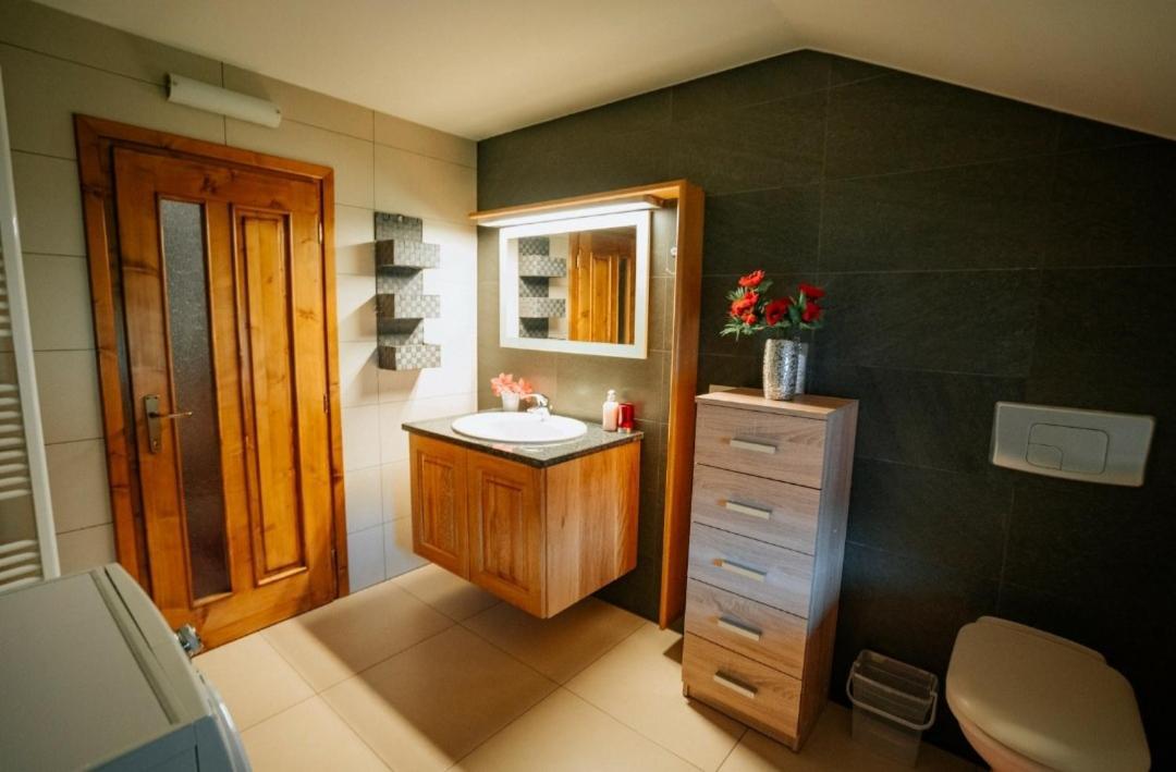 Casa Daviden Hotel Moisei Bagian luar foto